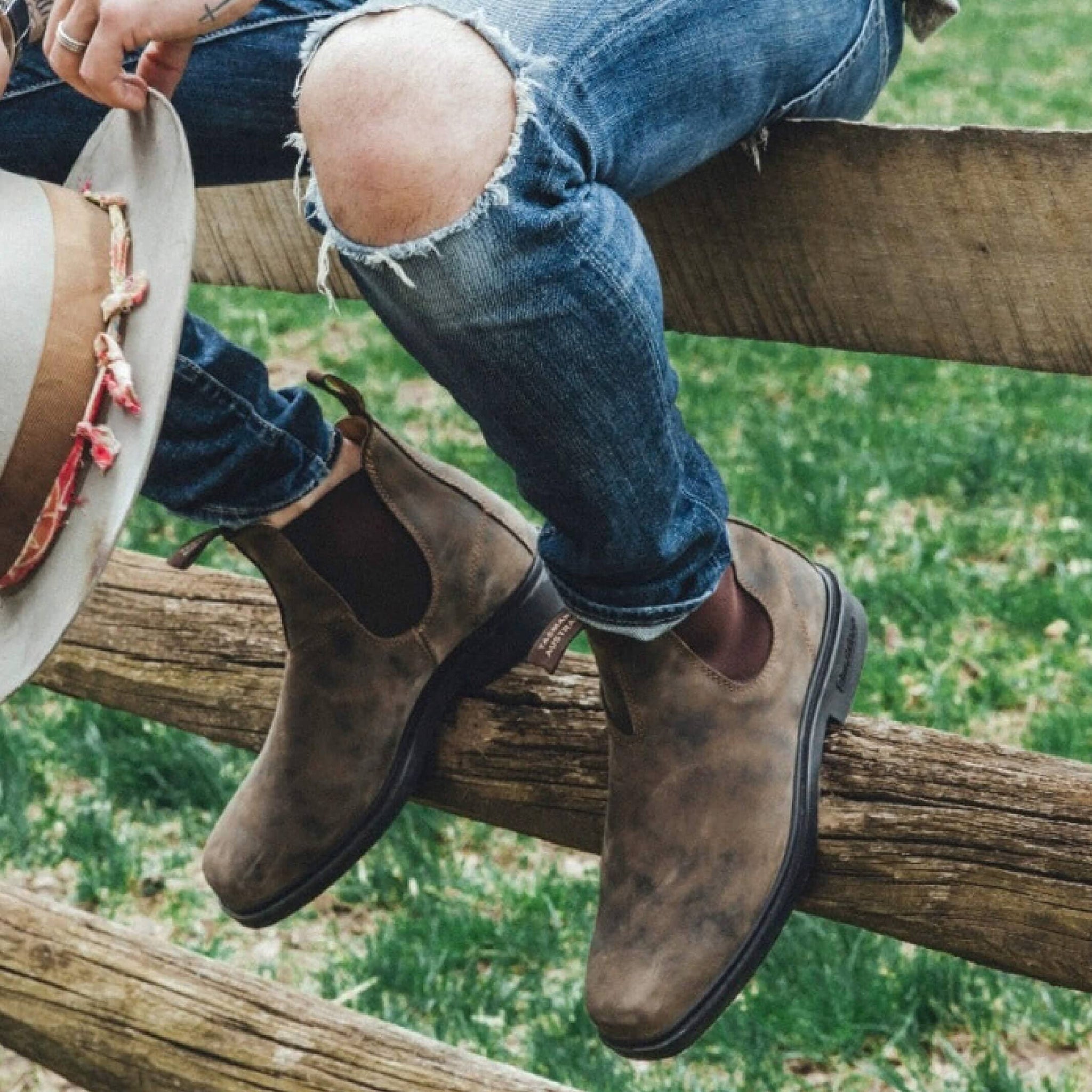 Blundstone Rustic Brown Dress Chelsea Boot Ledbury